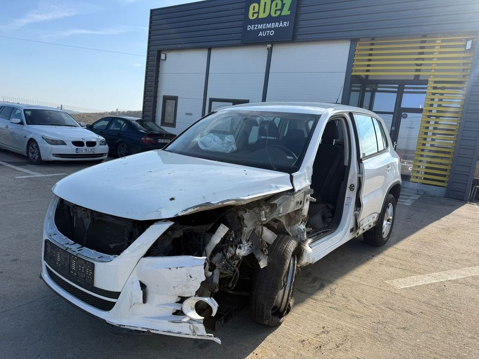 Dezmembrez / Dezmembrari / Piese / Accesorii Vw tiguan alb 2011 1.4 tsi CAXA volan stanga