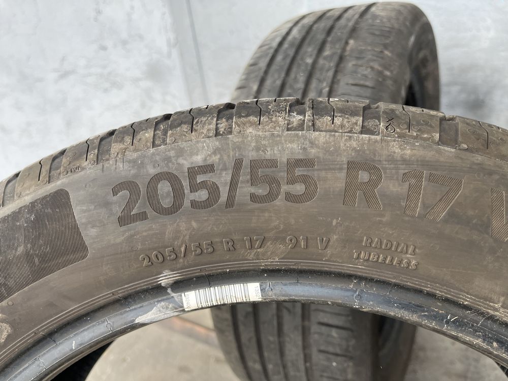 2 бр. летни гуми 205/55/17 Continental DOT 4520 5,5 mm