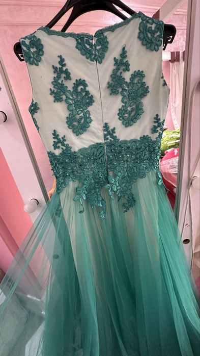 Svadebniy ko’ylak kelinlik davrida 2 marta kiyilgan