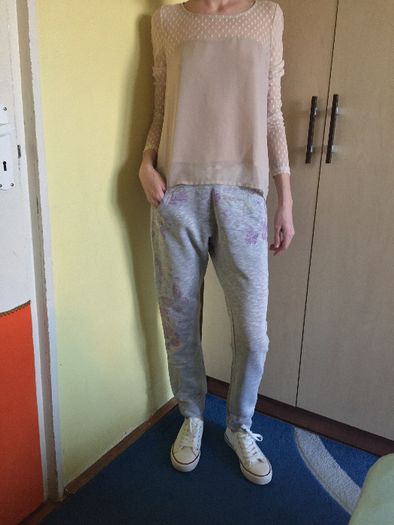 pantaloni trening cu flori