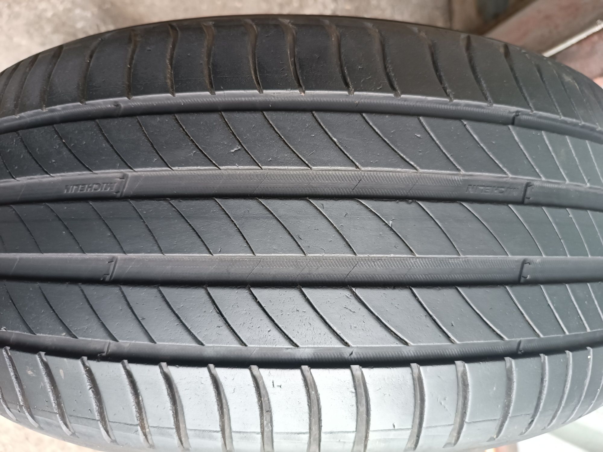 225/50/17 Michelin Дот 0119