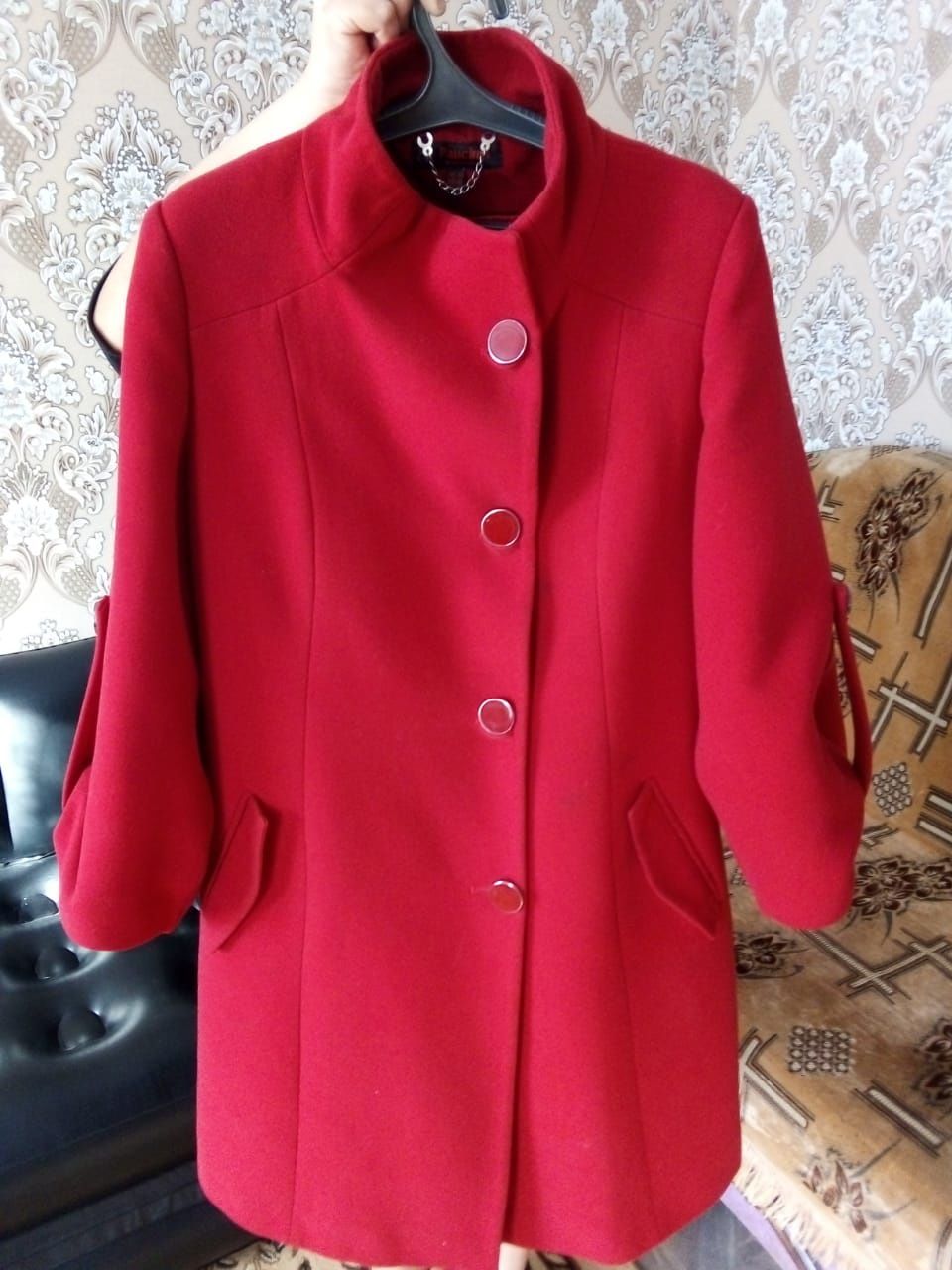 Продам женская пальто
