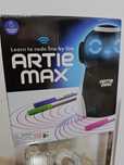 Robotelul Artie Max -nou