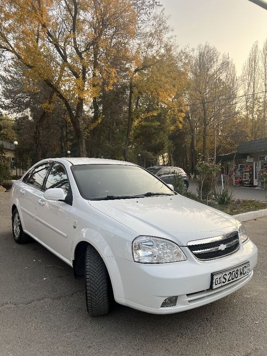 lacetti 1.8 2012