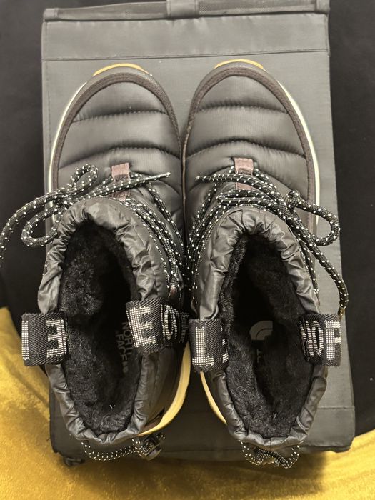 Vând cizme de zăpadă The North Face ThermoBall – ca noi