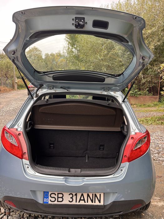 De vanzare Mazda 2 2011