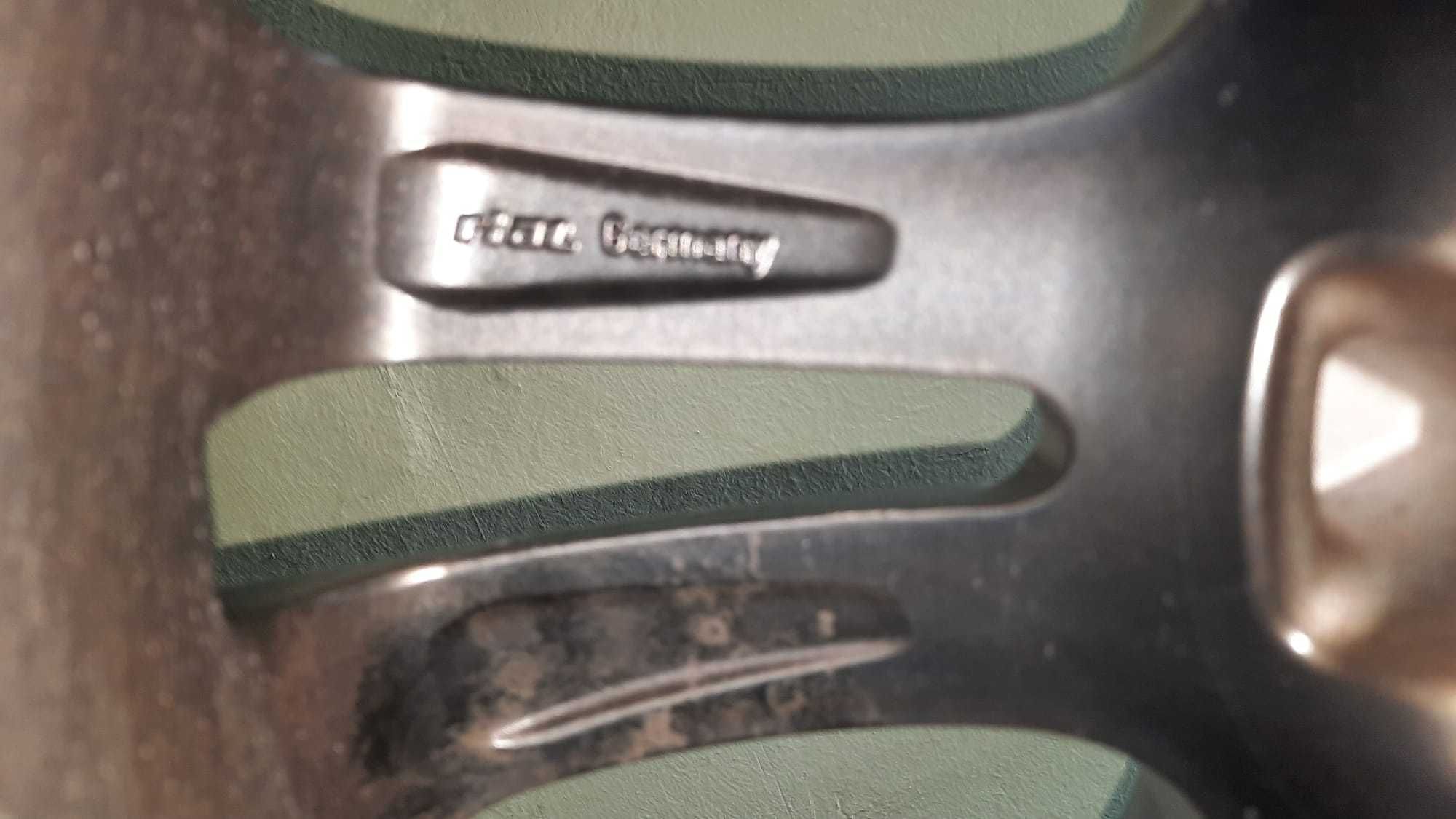 Roți magneziu cu cauciucuri de vara 225/40/18 pentru vw ,seat,skoda,