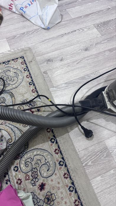 Продам пылесос рабочий