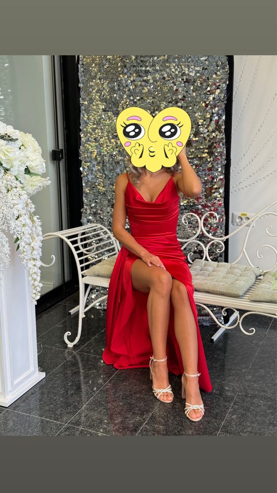 Rochie elegantă roșie