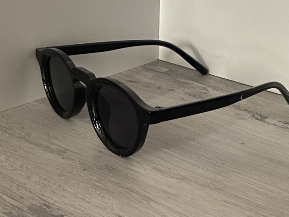 Модерни дизайнерски слънчеви очила