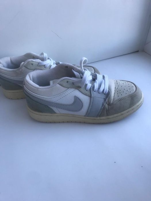 Кроссовки в хорошем состоянии