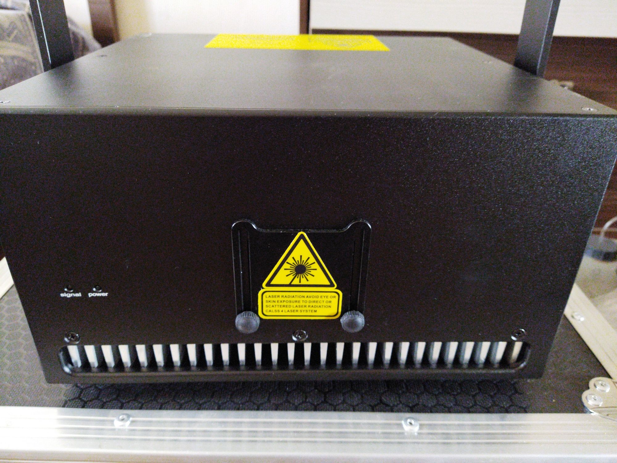 Лазерный проектор RGB 10 ватт DT50