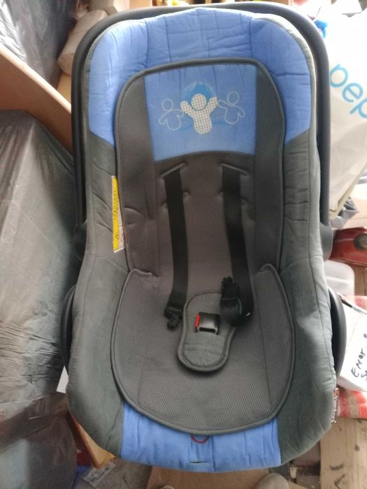 Детско столче синьо * До 2г.