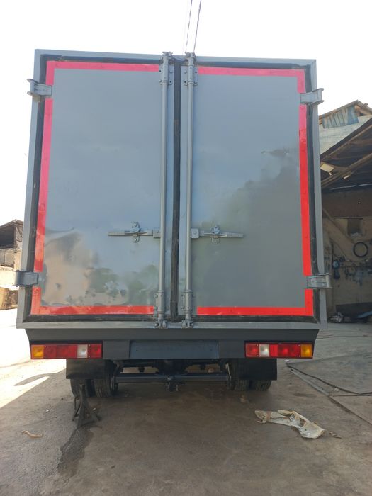 Ford sotiladi 1989-yil