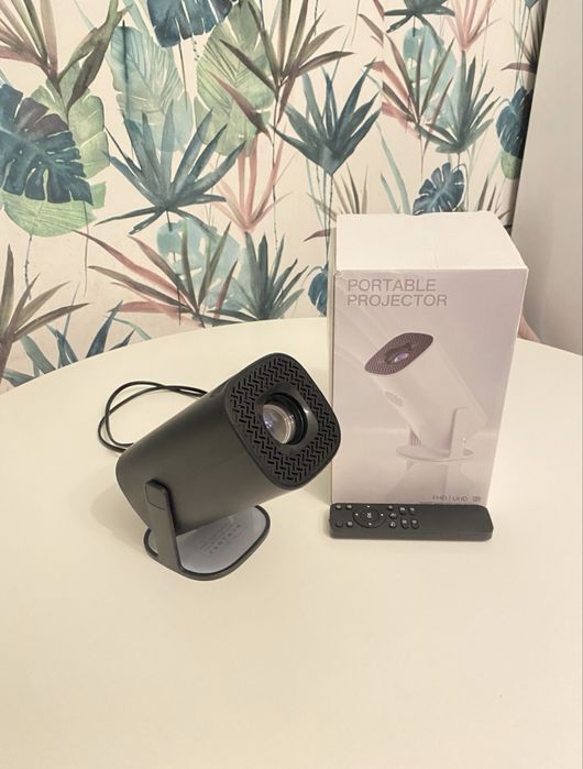 Продам проектор Почти новый!