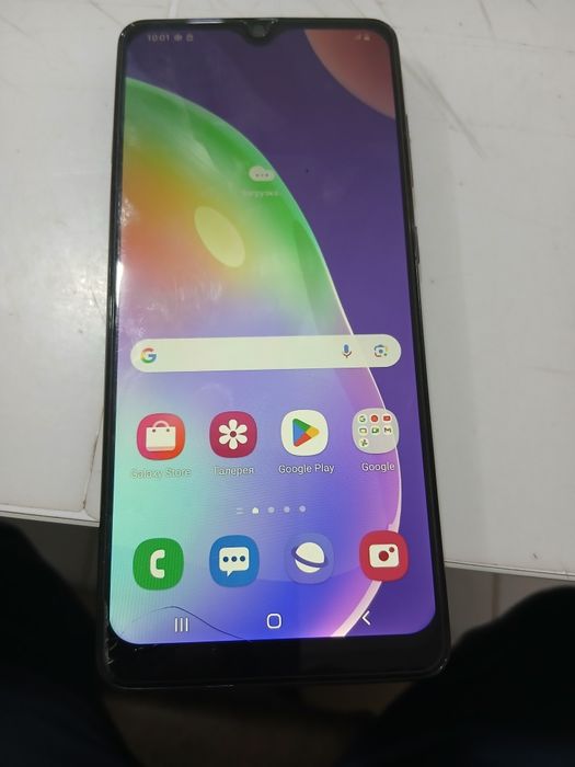 Samsung A31 satiladi