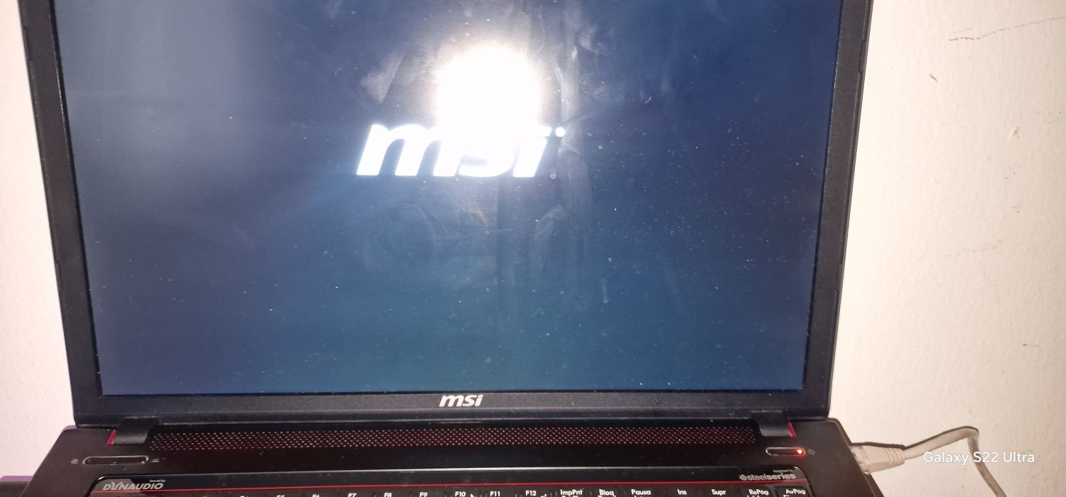 Laptop gaming msi,ușor negociabil si dispus la schimburi