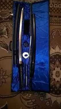 Sabie magnum akito lama 102 cm cu accesorii