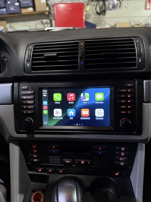 Navigatie Android BMW E39 / E53 Carplay Android Auto , Youtube