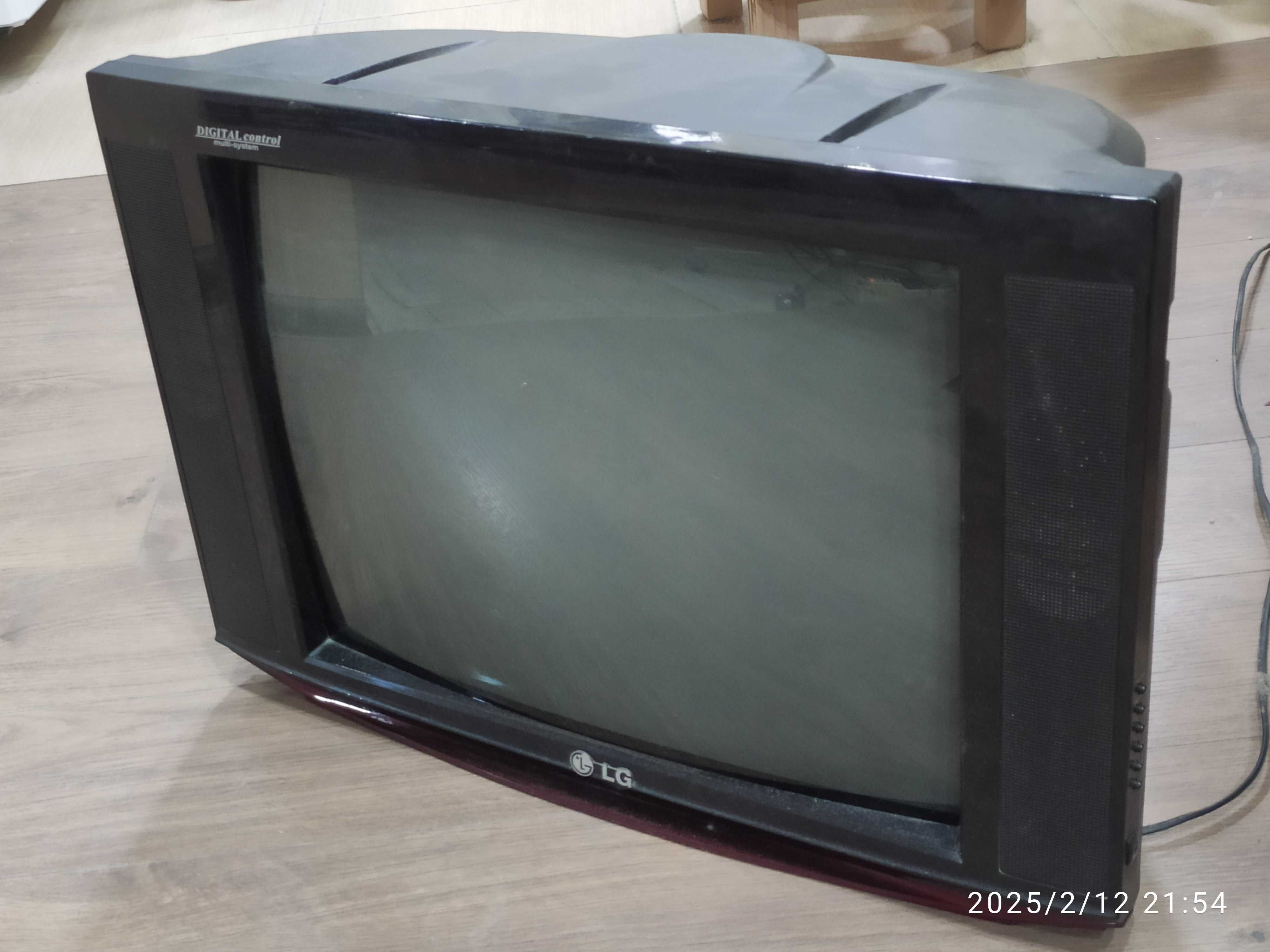 Телевизор LG диагональ 50см