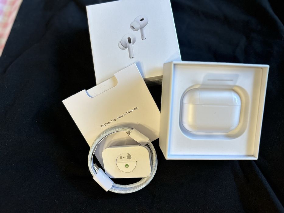 Airpods  2 noi. (Statie metrou Pacii)