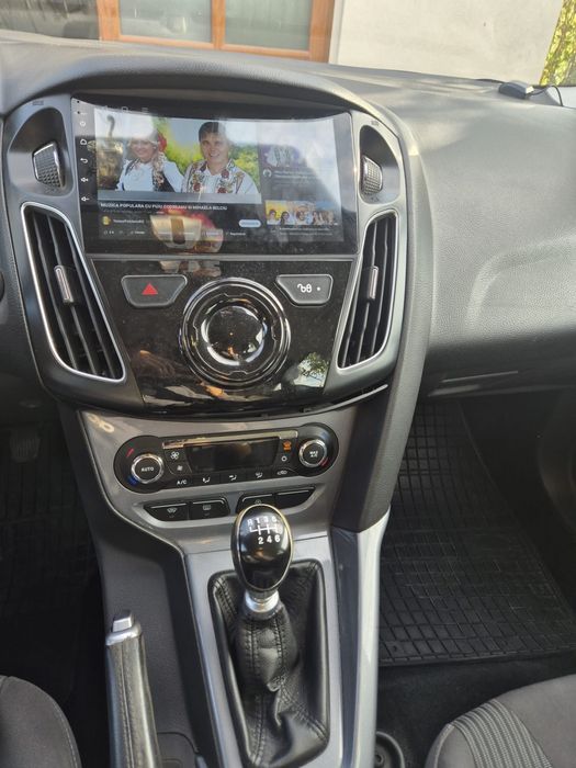 Vând ford focur an 2012