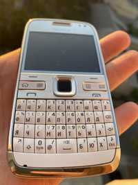 Nokia E 72 qwerty