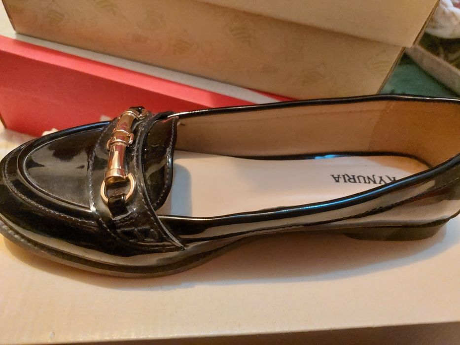 Продаются чёрные балетки