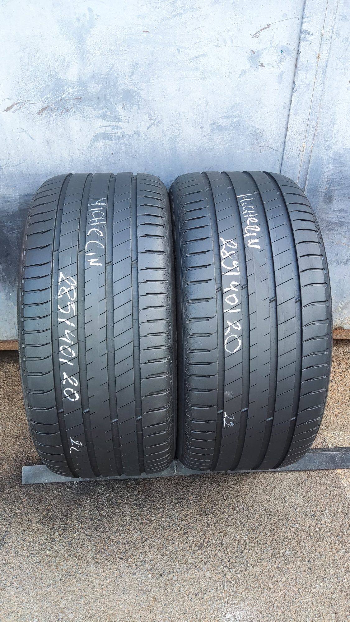 2бр. летни гуми 285/40/20 Michelin Latitude Sport 3 
dot22
6.9mm
Много
