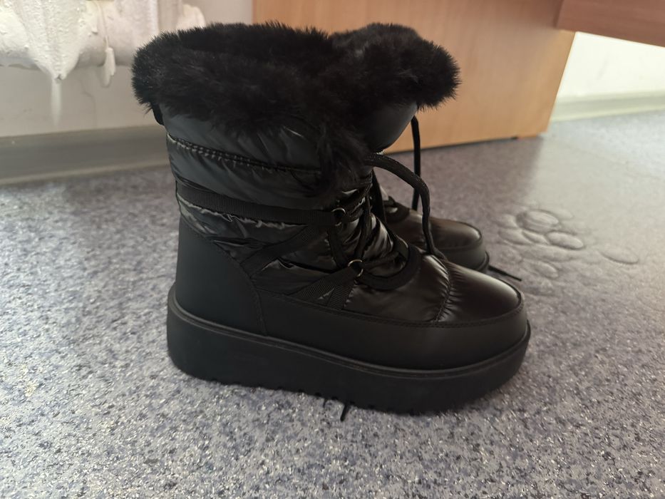 Продам сапоги женские