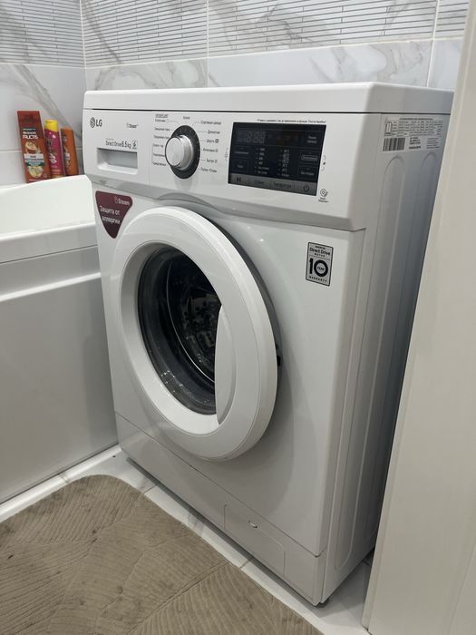 Продам стиральную машину LG