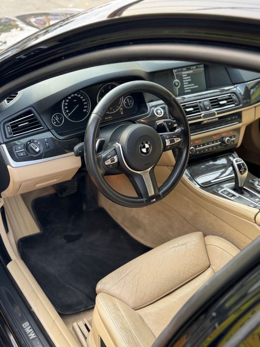 BMW Seria 5 F11 525d 3.0d 2011 M pachet