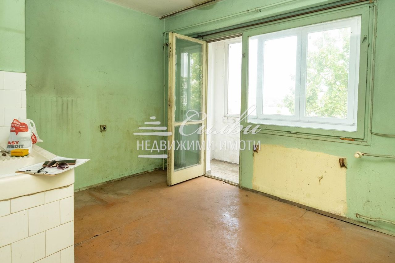 Продава се Тристаен апартамент в Шумен, Тракия - 78 кв.м за 915 €/кв.м - Снимка #6