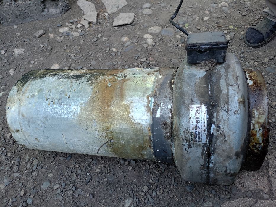 Продам вытяжку  цена договорная