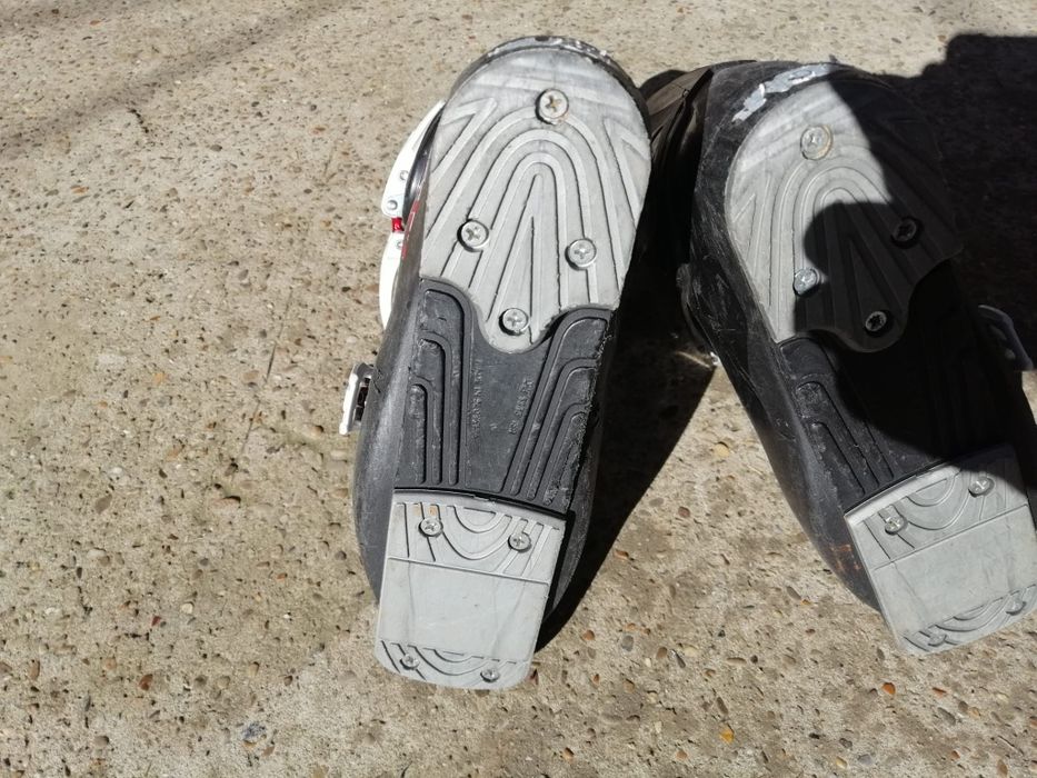 Vând clăpari 33 și 38