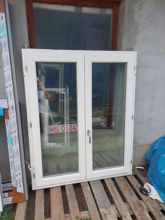 Ferestre sticla termopan & lemn stratificat