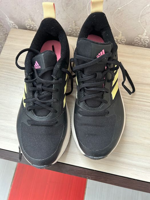 Маратонки Адидас