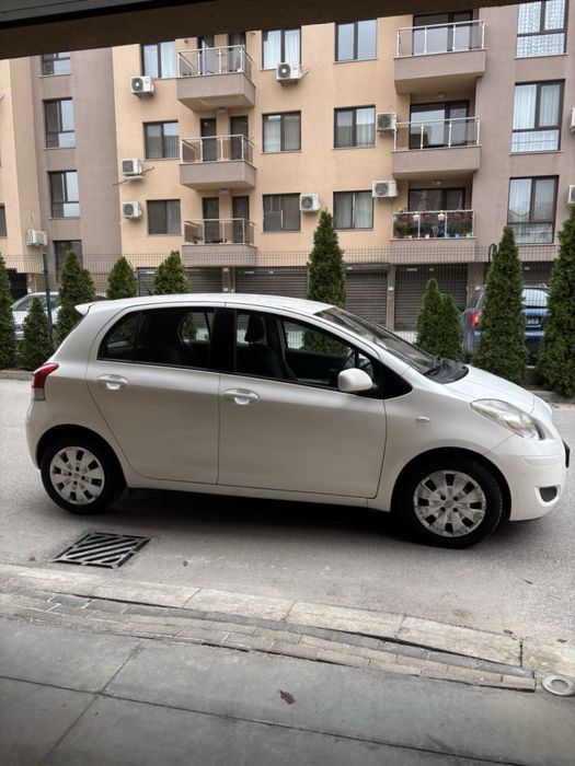 Тойота ярис 1,4 д