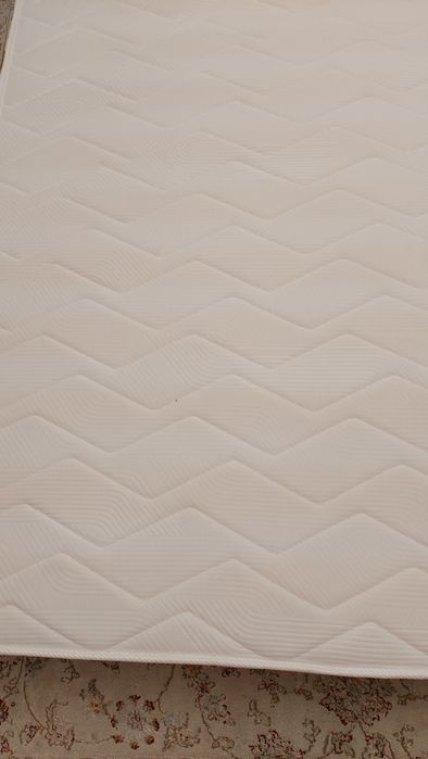 Продам матрас б/у