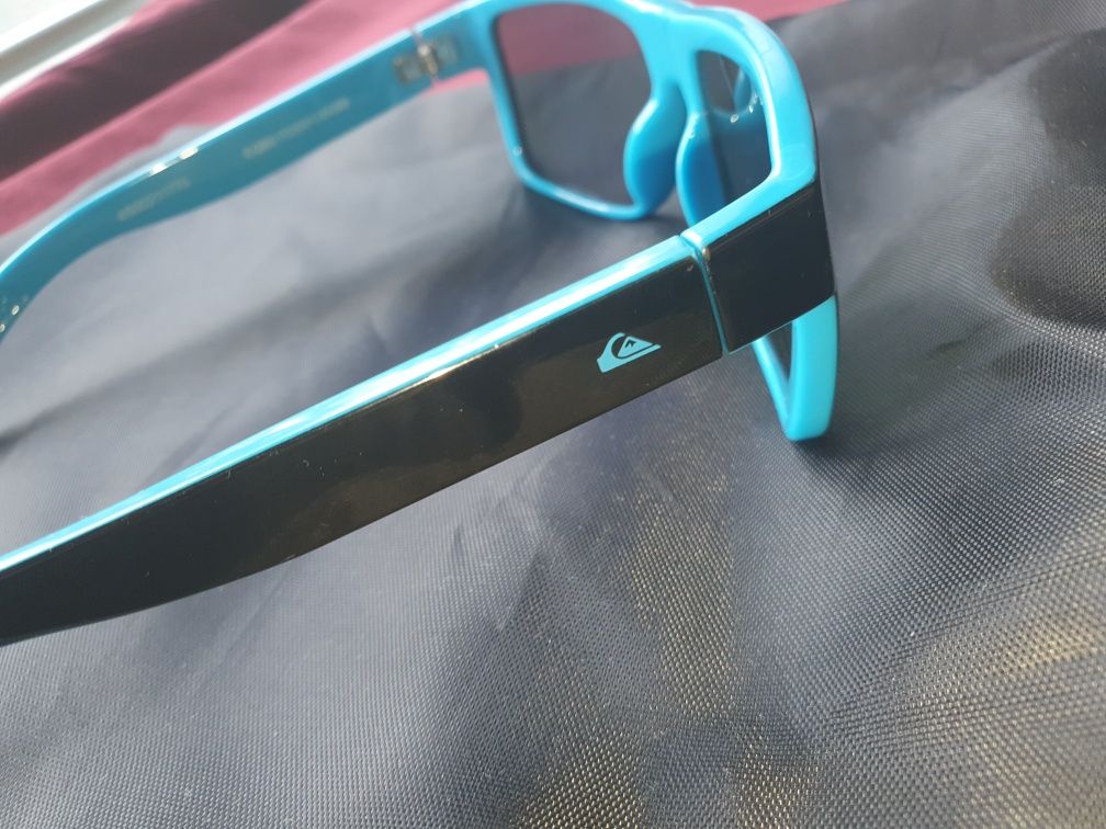 Quiksilver - оригинални мъжки слънчеви очила Quiksilver