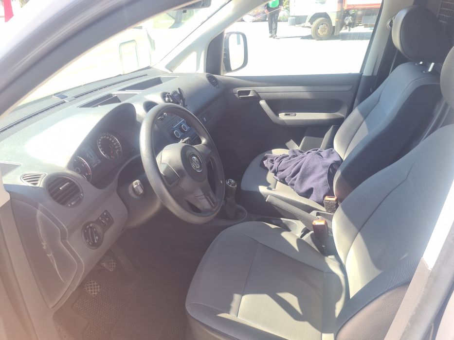 Vand urgent Caddy 2014 1.6 TDI 4400 euro