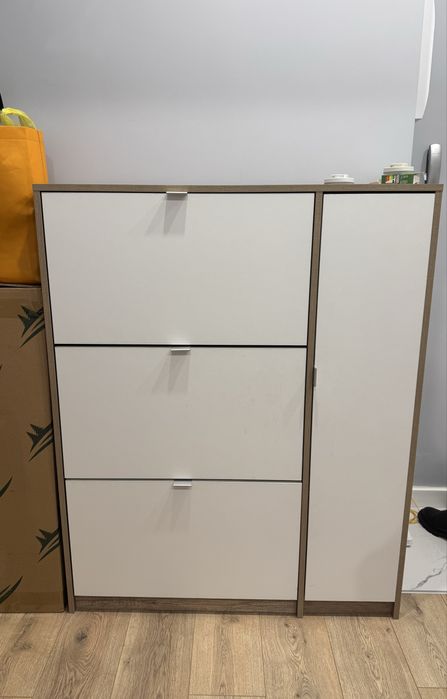 Продается обувница