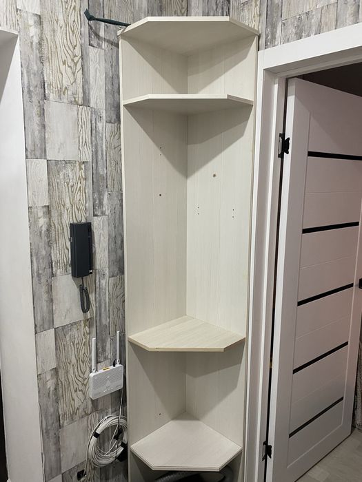 Продам шкаф в прихожую