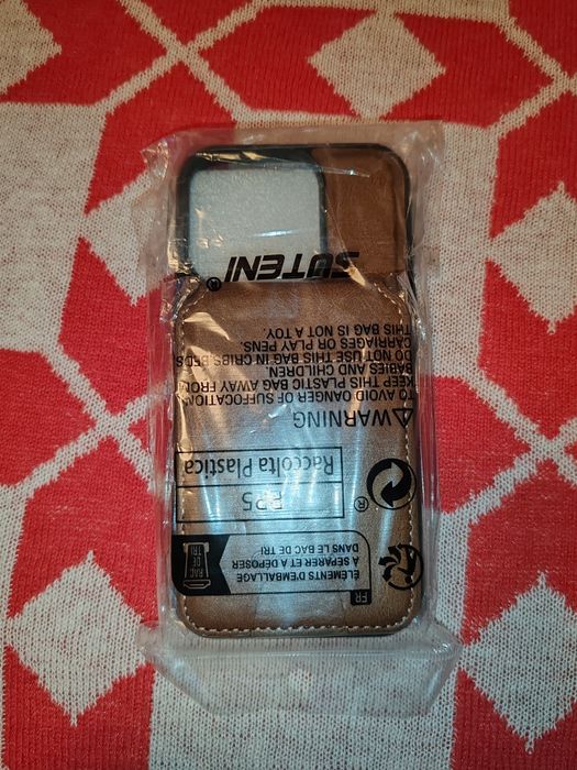 Husa iPhone 15 model LuX