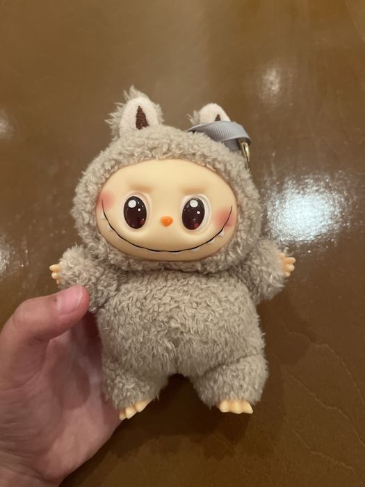 Лабубу новая в хорошем состоянии