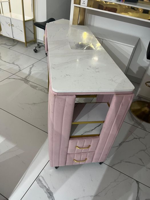 Masa pentru manichiura