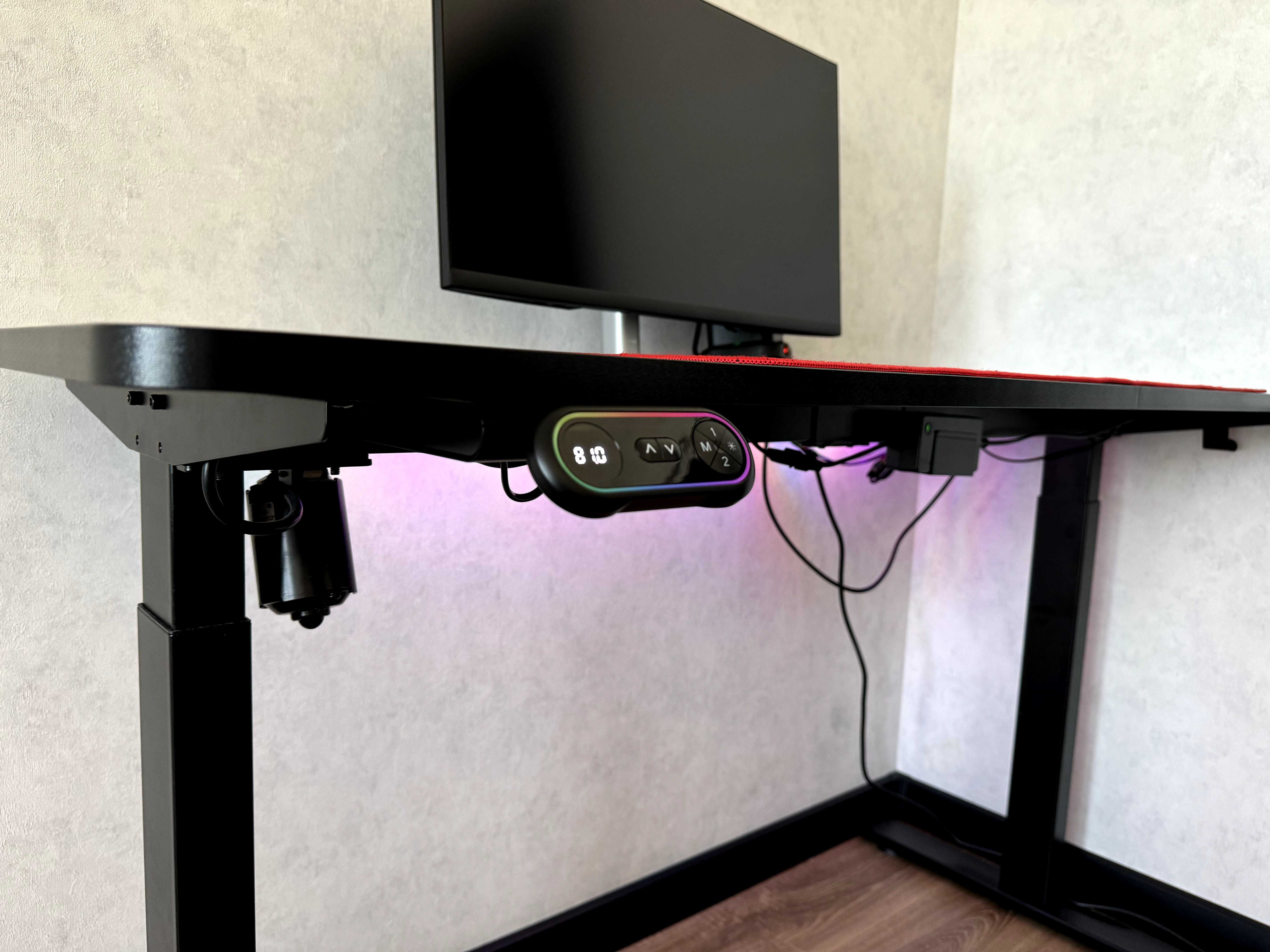 Компютърно бюро с електрическа настройка и RGB OfficePro ODE514