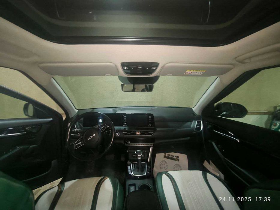кредит KIA SELTOS Premium FULL 2л. 2023г. 149лс. + новорот