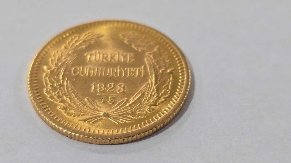 7.21 гр. Златна Монета 100 Турски Куруша Османска Империя 1923/45