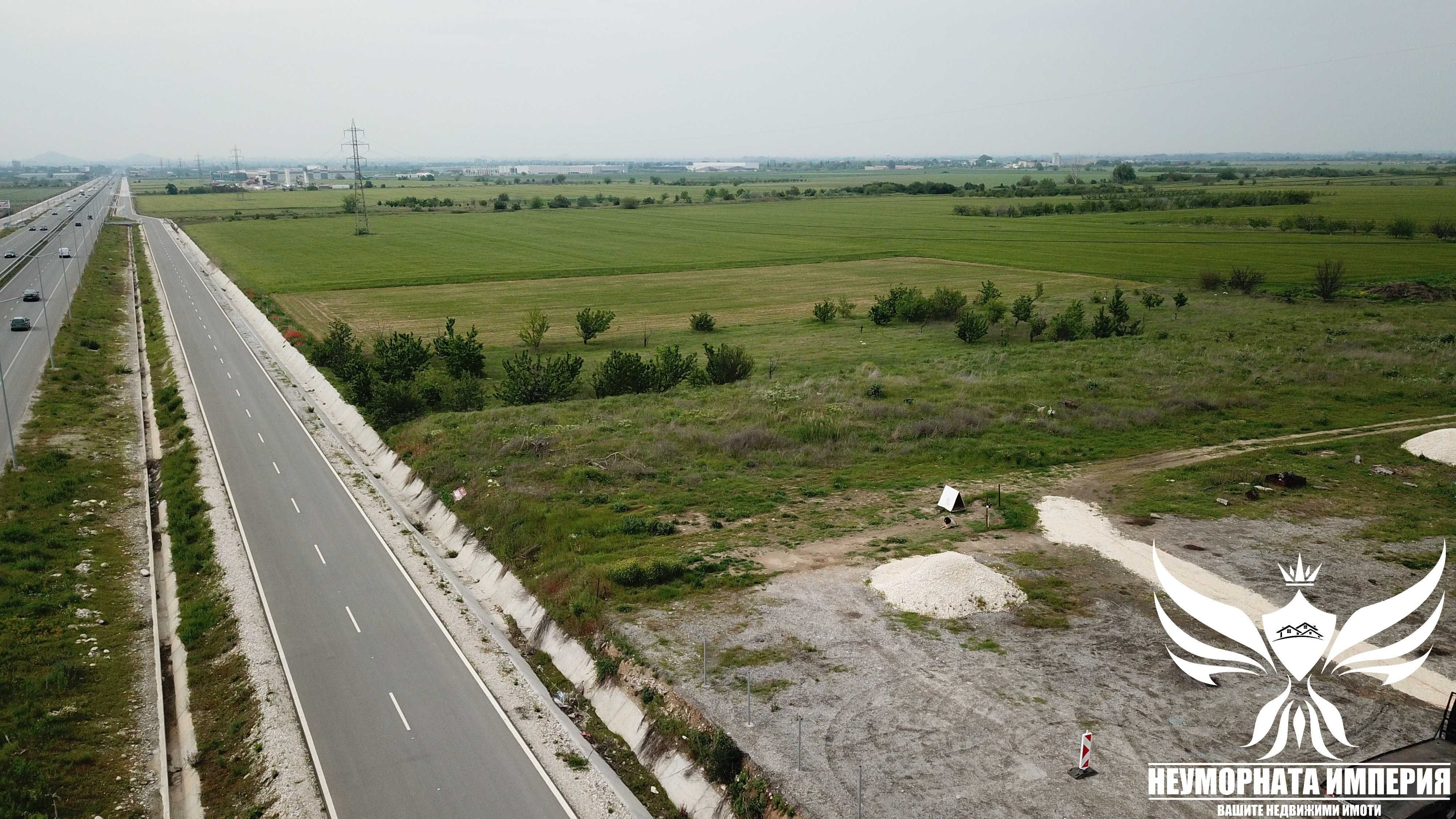 Продавам земя 4450кв.м. преди КЦМ на първа линия към Пловдив